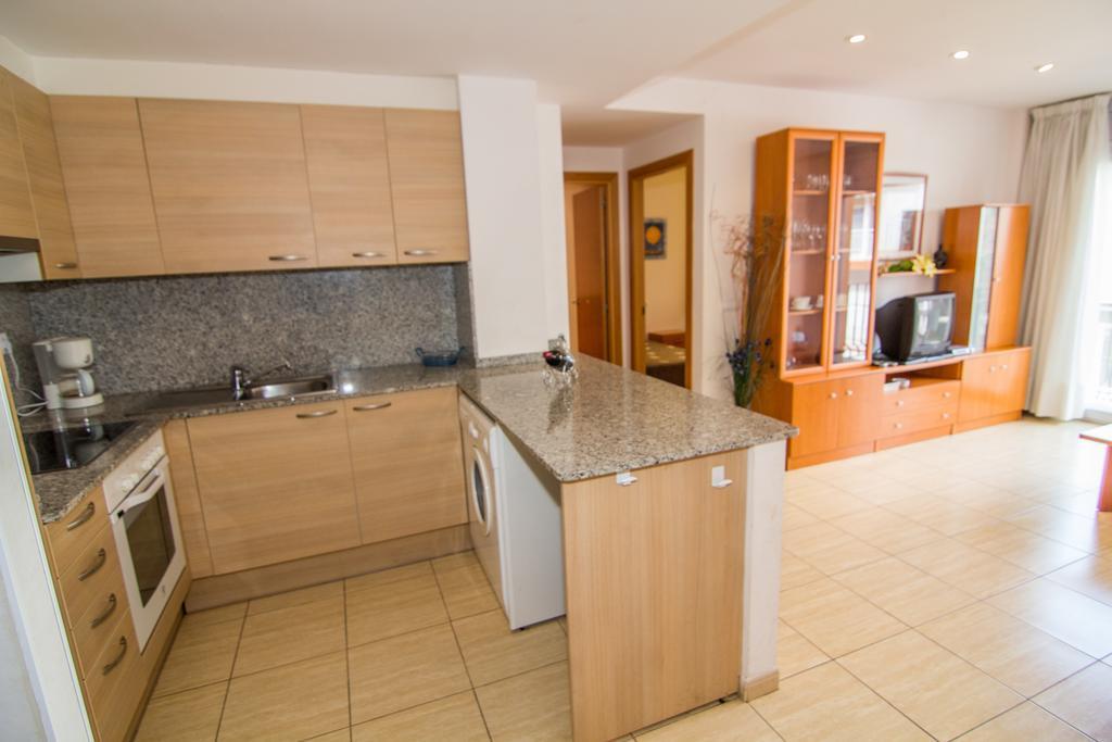 Agi Norfeu Park Apartment Roses Exterior photo